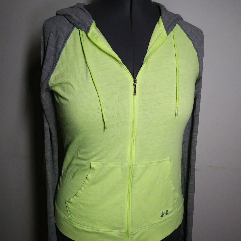 Under Armour Active Women's Sweater Size Medium
